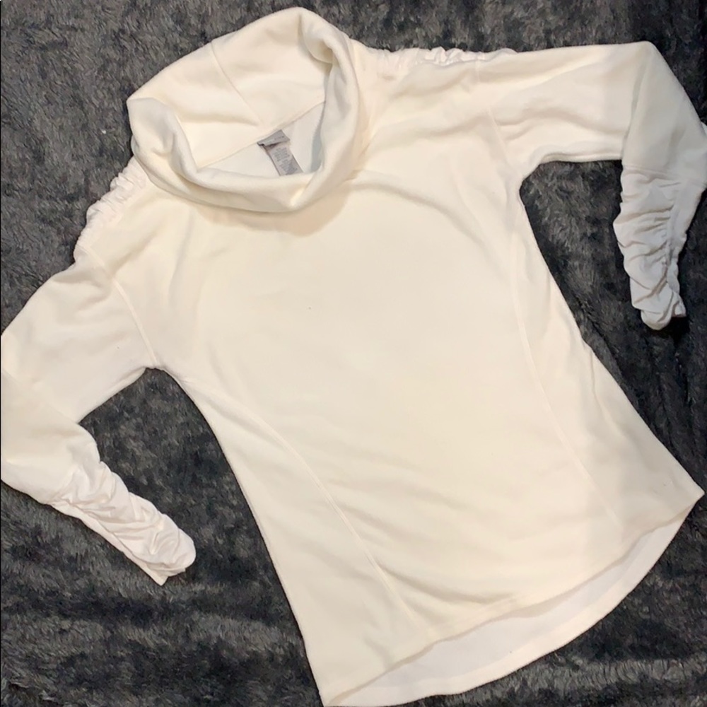 💥3/$20 C9 By Champion Sweater Sz XS